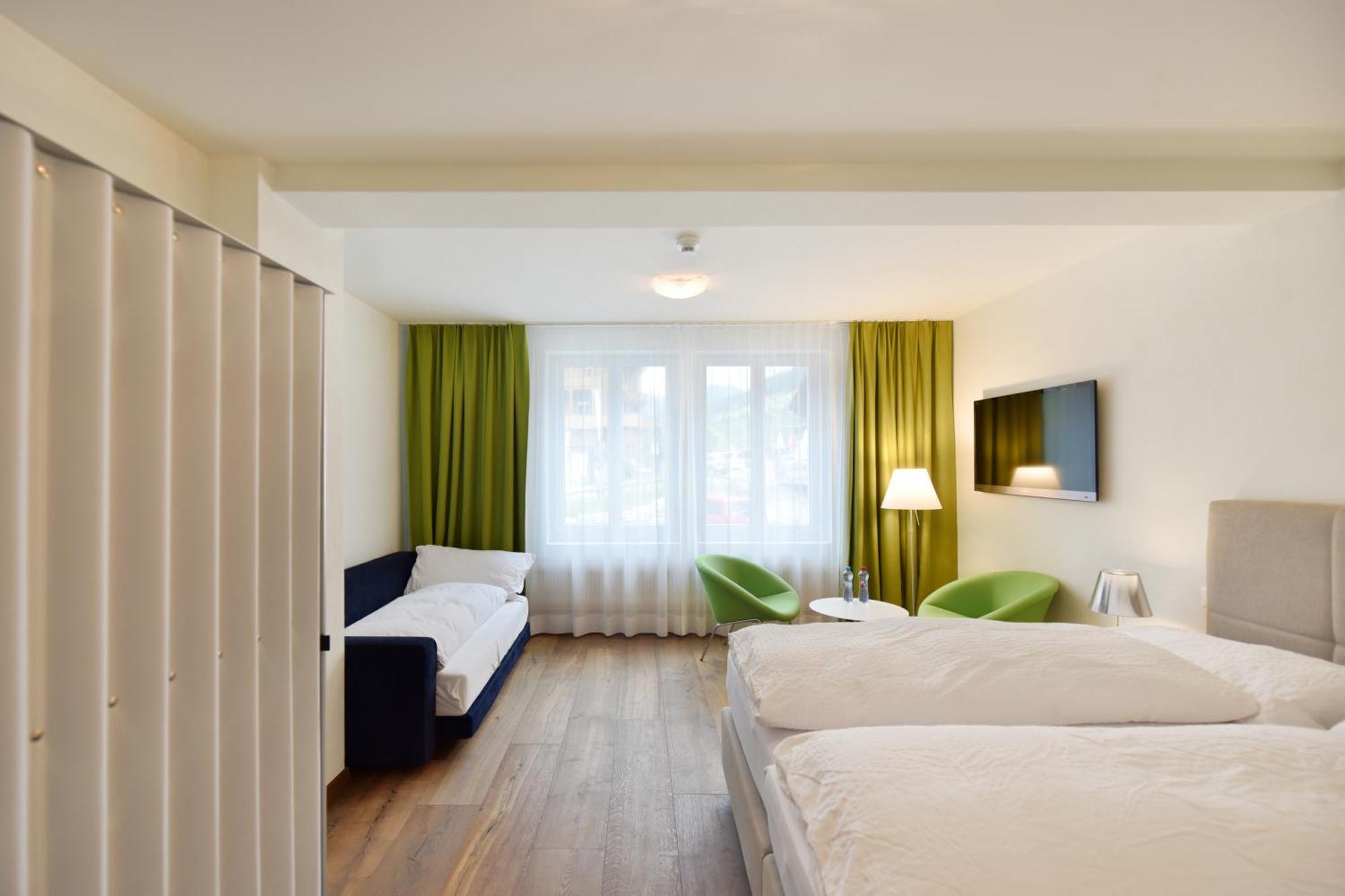 Hotel Sternen Lenk Ngoại thất bức ảnh